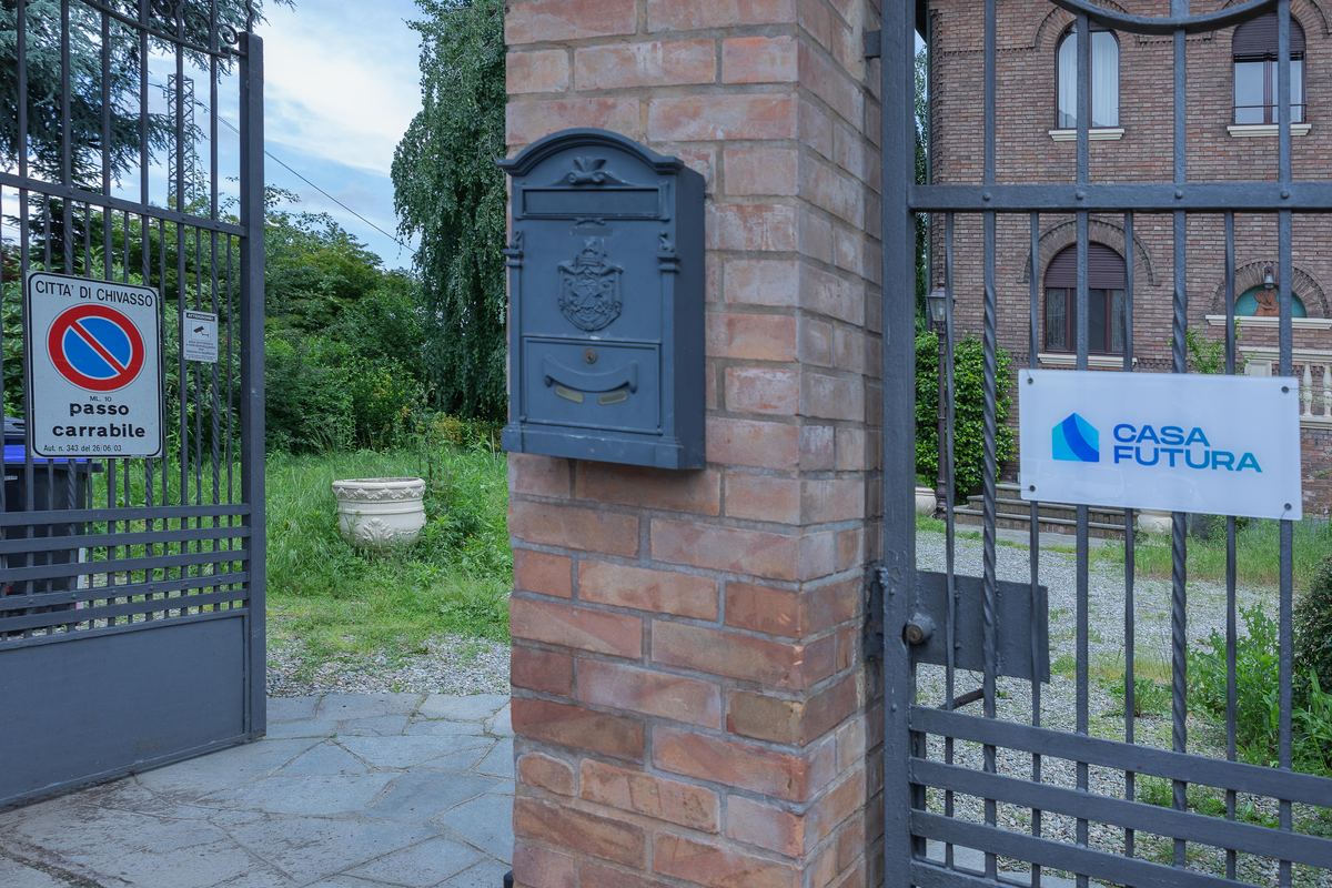 Casa Futura Via Mazzè 10, Chivasso: ingresso della villa