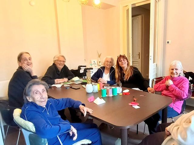 Pomeriggio di giochi intorno al tavolo